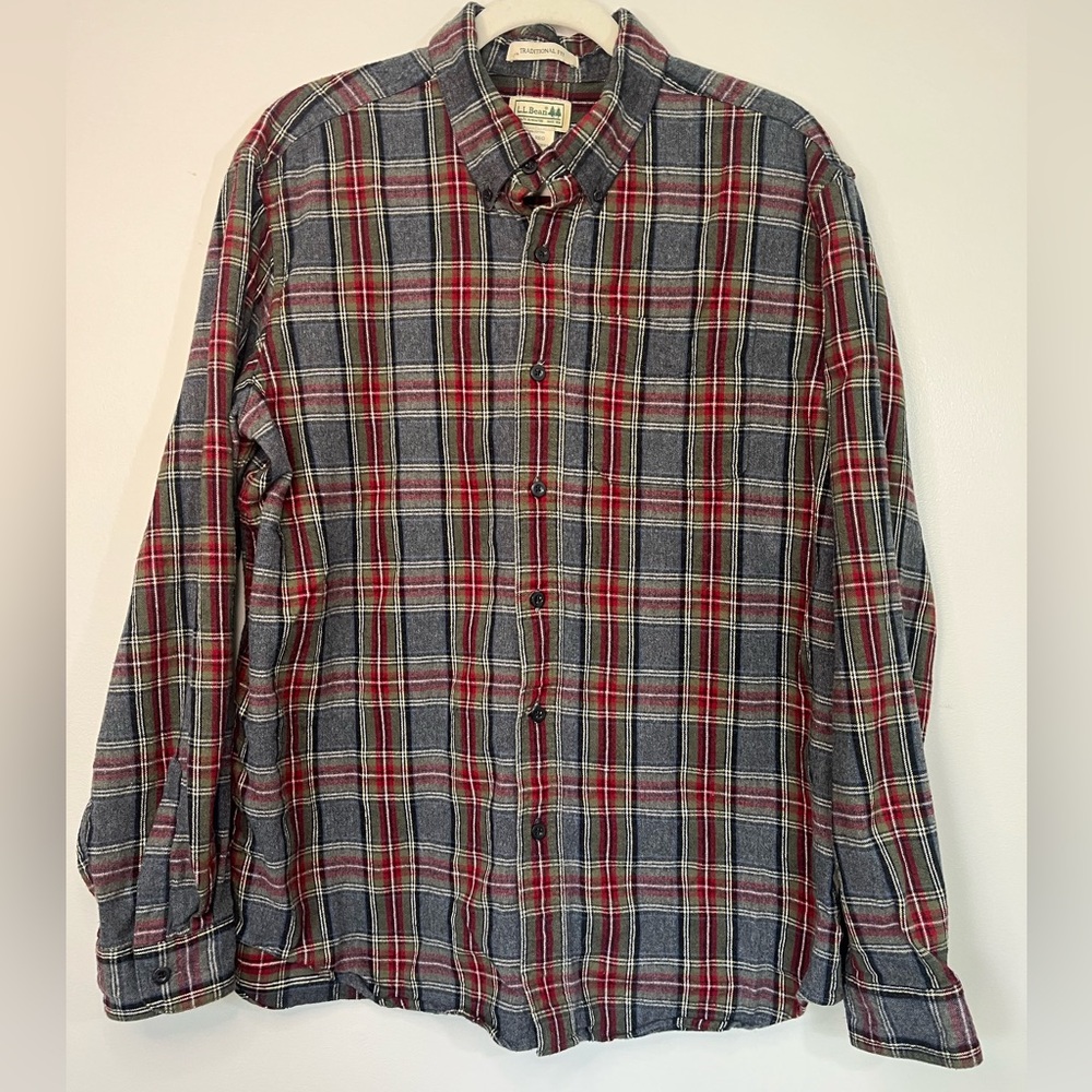 LL Bean Men's Traditional Fit Plaid Flannel Shirt- Red and Gray Size L